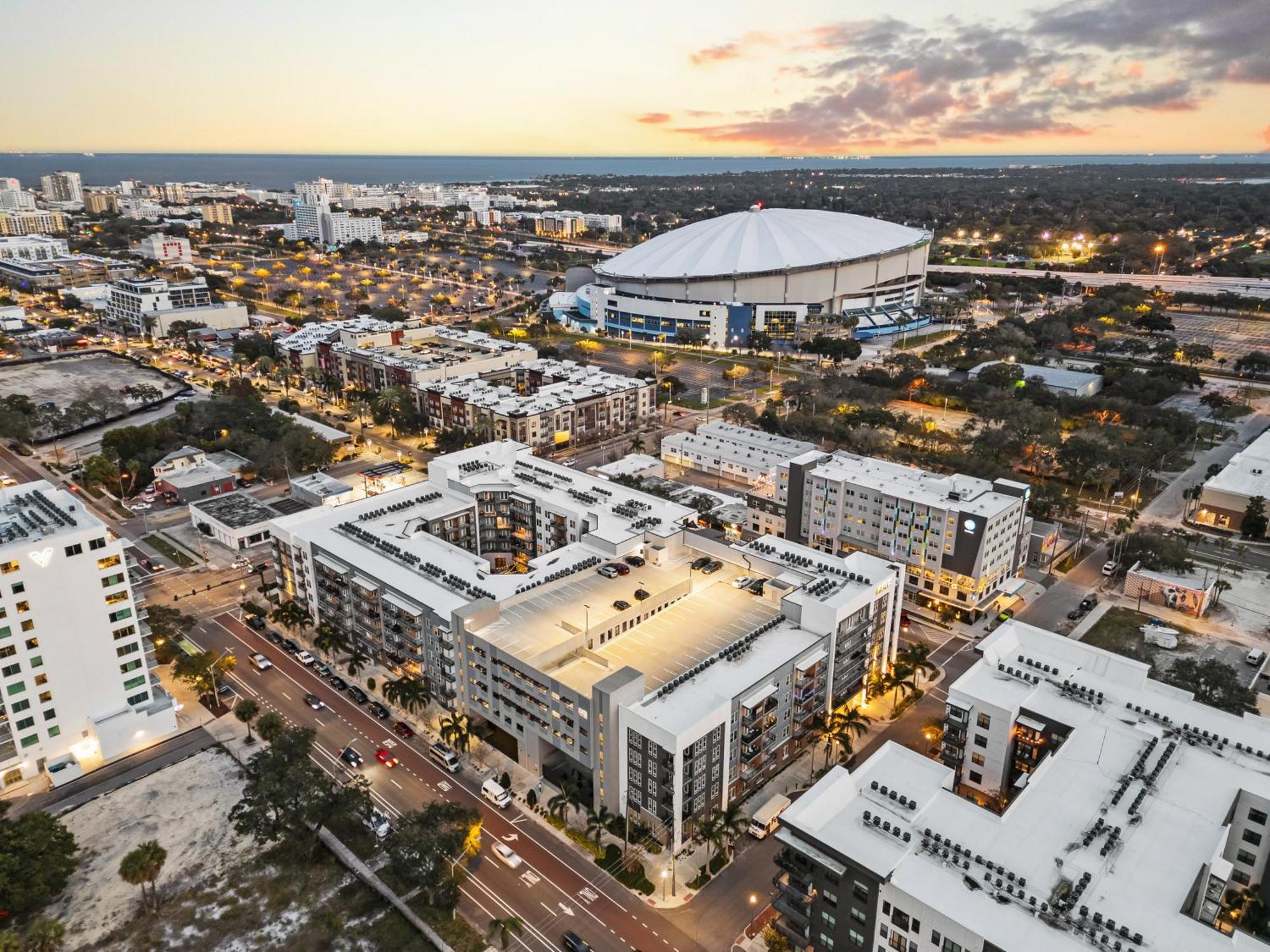 Tropicana Field 1 Bed In Downtown St Pete With Free Parking St. Petersburg Exterior photo